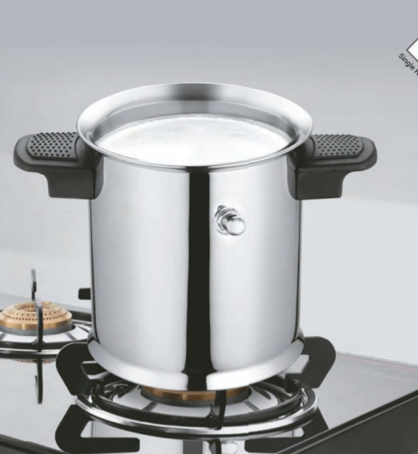 Milk boiler
